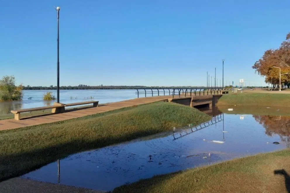 En informe, advierten que avanza una “onda de crecida” en el río Uruguay