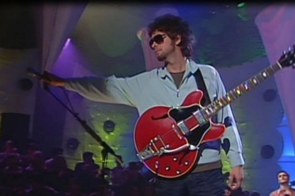 El legado de Soda Stereo revive en Concordia con un espectáculo audiovisual