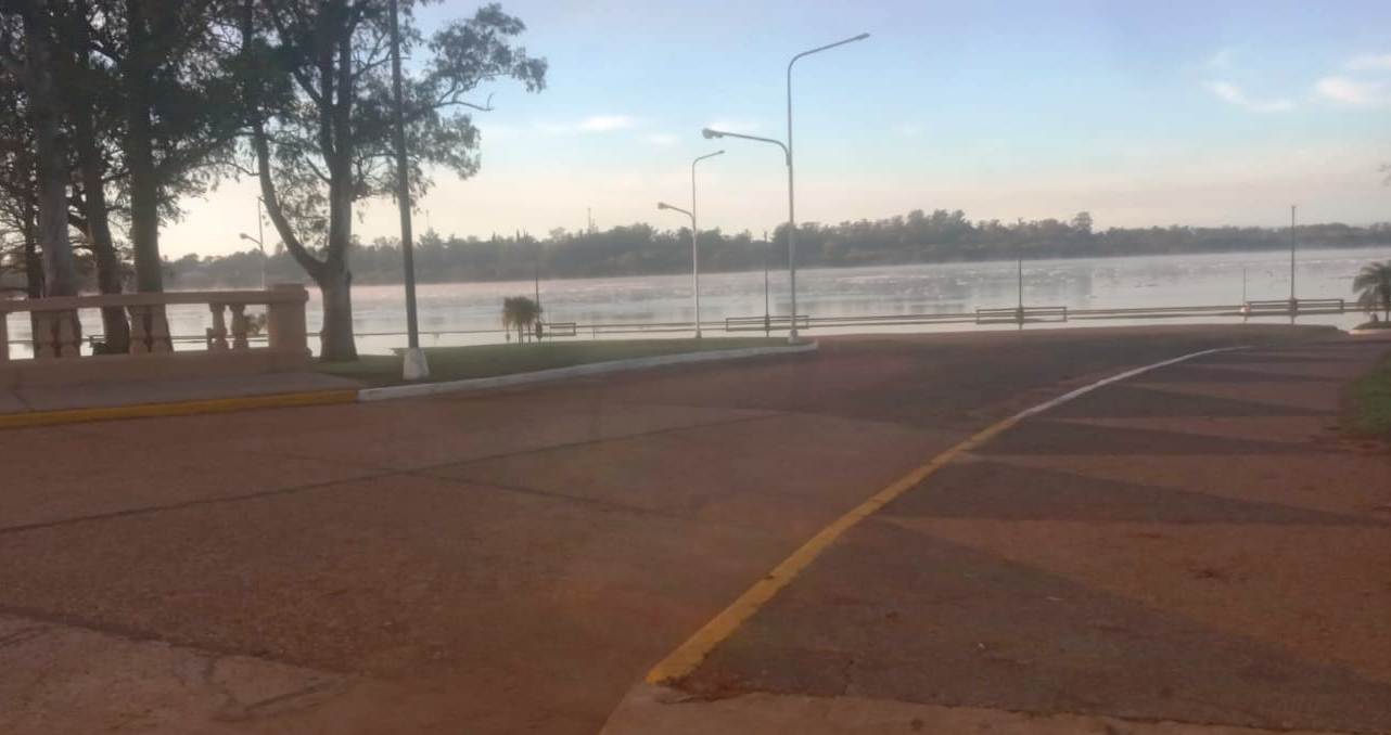 La creciente del río Uruguay obliga a restringir sectores de la Costanera