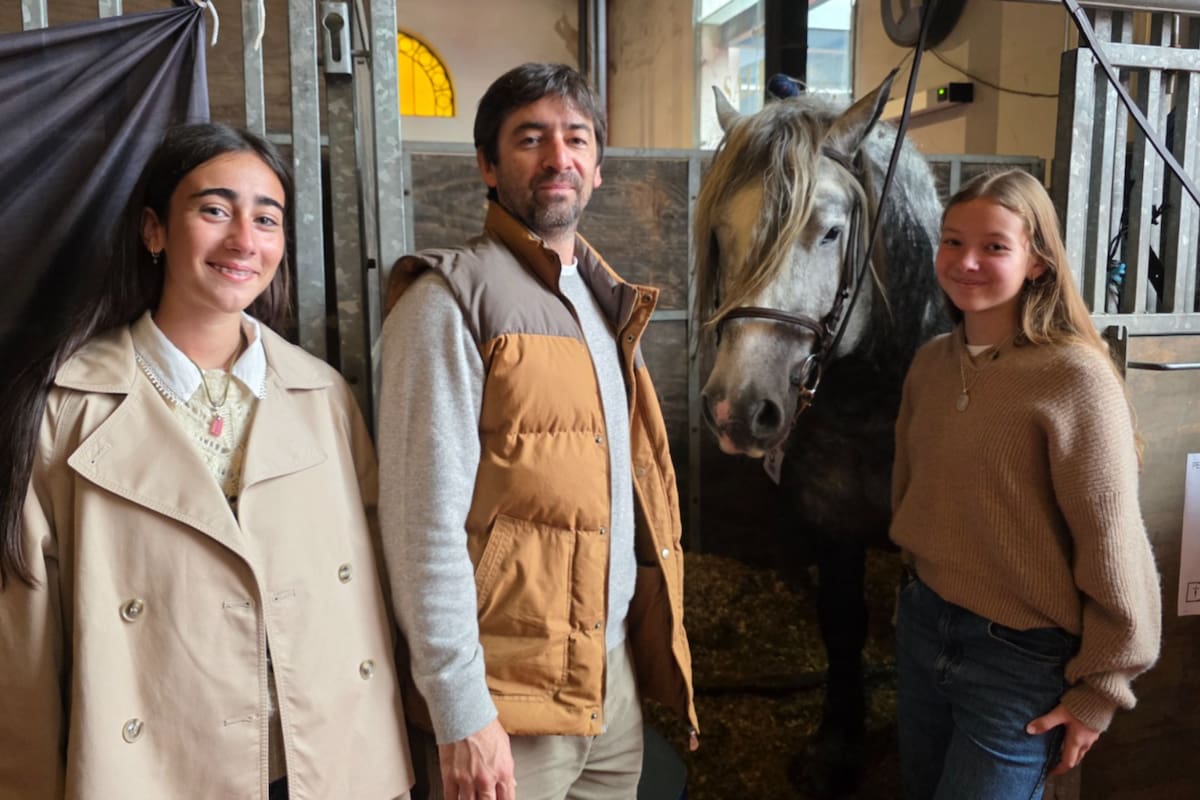 “La magia la hace el animal”: tiene caballos de hasta una tonelada, heredó la pasión de su padre y ahora la transmite a su hija