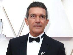 antonio-banderas-a-sus-65-anos-me-levanto-a-las-6-de-la-manana-desayuno-un-te-hago-pesas-y-corro-10-km-cada-2-o-3-dias-foto-reuterseric-gaillard-W4K4XGAMOXH6EOMITWKCAKPL5A