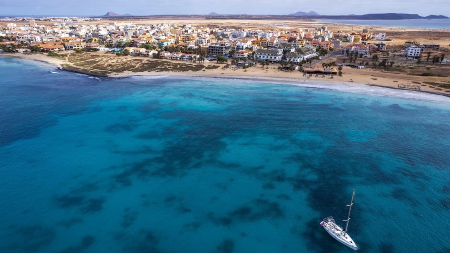 Dónde queda y los secretos de Cabo Verde, el país de las 10 islas y 520.000 habitantes que desafía a la Argentina en el Mundial