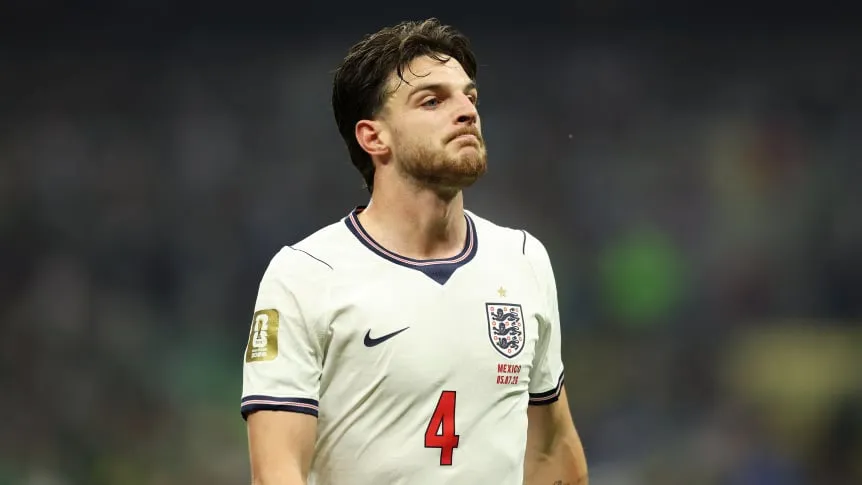 Alerta en Inglaterra: Declan Rice fue aislado por un virus y es duda para los cuartos ante Noruega