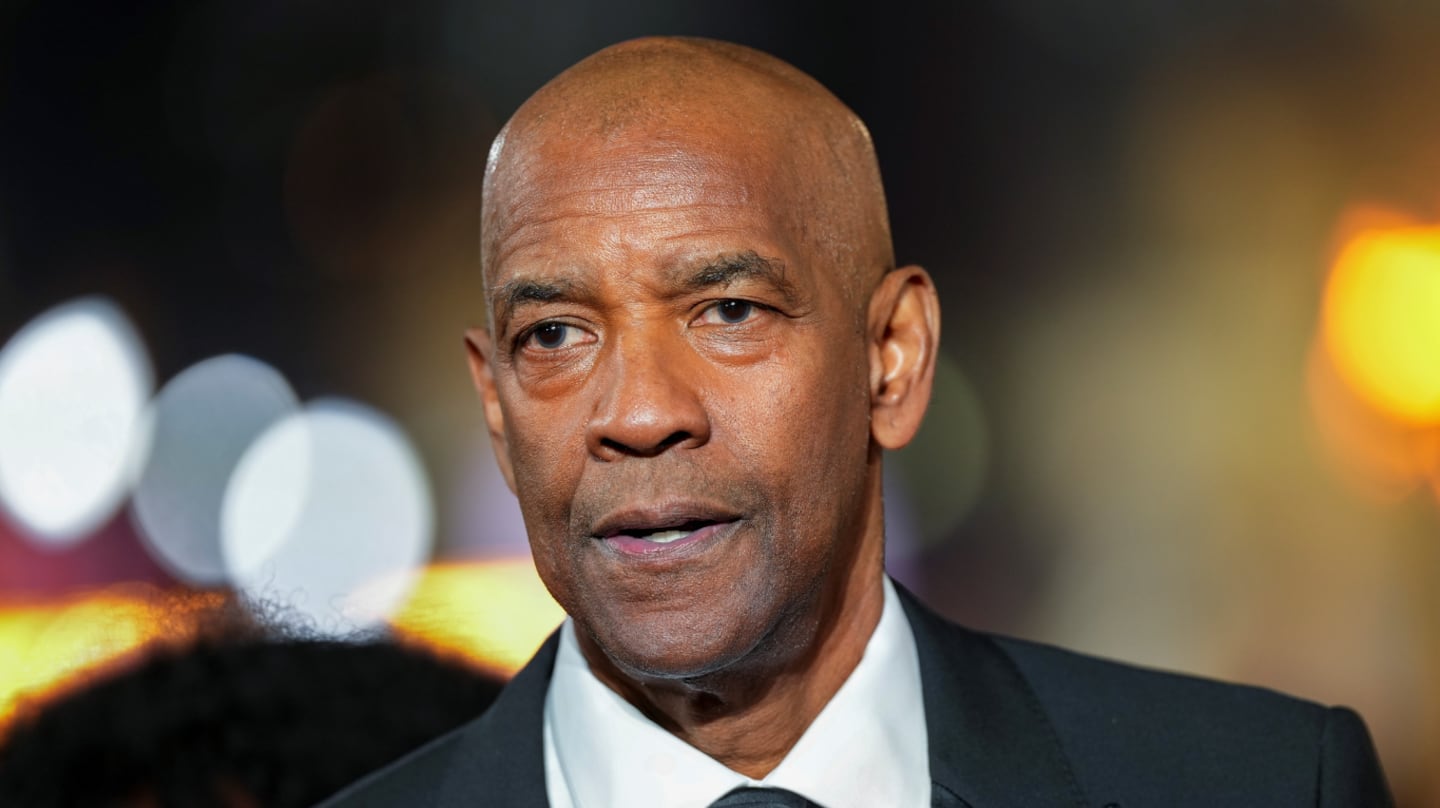 Denzel Washington, actor: “La primera parte de tu vida, aprendes. La segunda parte, ganas. La tercera parte, devuelves”