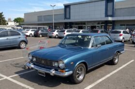 fue-al-supermercado-le-robaron-su-torino-tsx-del-estacionamiento-y-diez-anos-despues-cobrara-una-indemnizacion-millonaria-foto-imagen-generada-con-ia-GFUZ2MKMZ5DLZGD77PKEYKHYWY