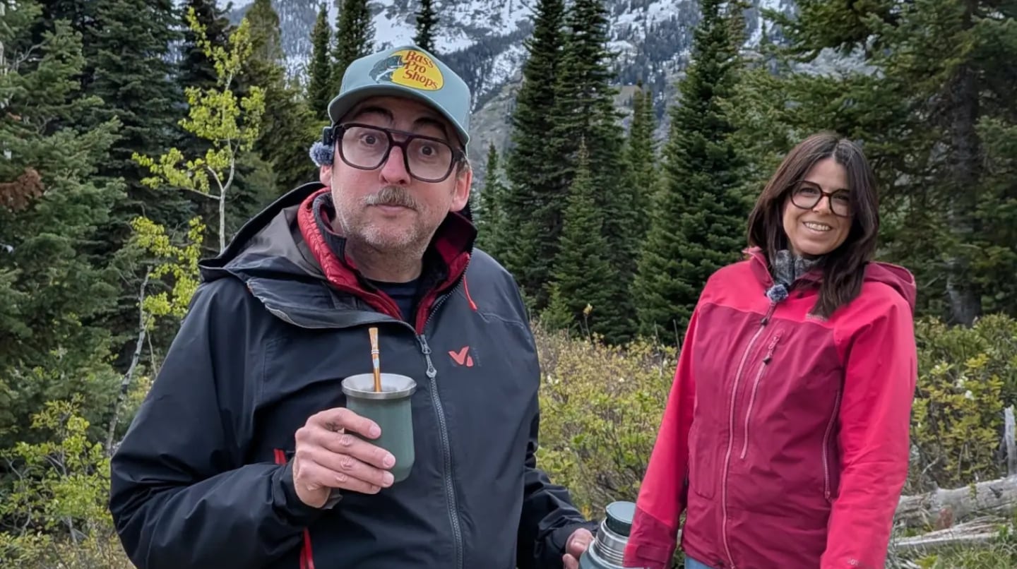 Son españoles, viajaron por América y quieren vivir en la Argentina: “En la Patagonia tenemos playa y montaña, un combo perfecto”