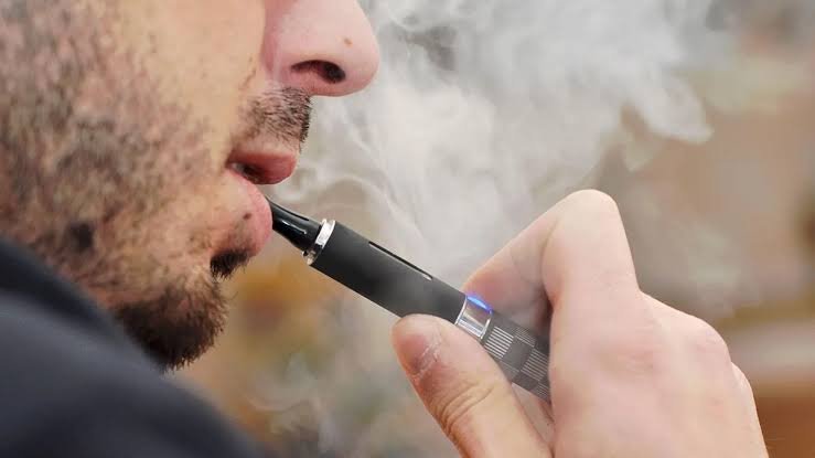 Vapeadores: El Gobierno nacional estableció nuevas advertencias sanitarias obligatorias en envases y publicidad
