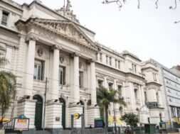 la-carrera-corta-de-la-uba-de-13-materias-sin-costo-y-con-salida-laboral-de-que-se-trata-y-cuando-inscribirse-foto-uba-QKLMJLTVAVGKXK46ALPAQMCBWU