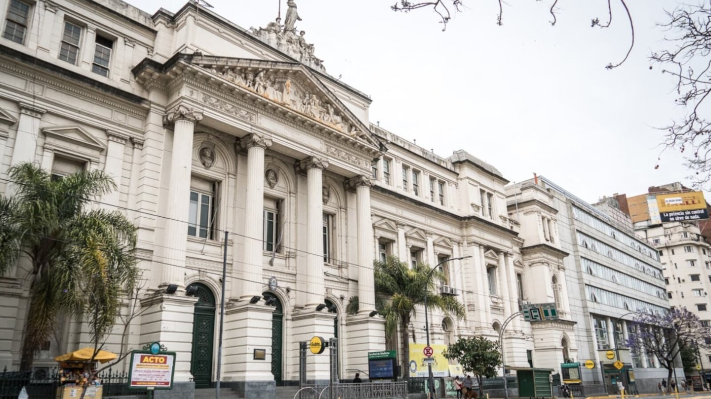 La carrera corta de la UBA de 13 materias y con rápida salida laboral: de qué se trata y cuándo inscribirse