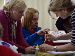la-universidad-adultos-mayores-comenzo-2011-entonces-ofrece-cursos-mayores-50-anos