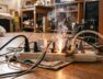 los-tecnicos-coinciden-el-electrodomestico-que-nunca-conviene-conectar-a-una-zapatilla-electrica-para-evitar-incidentes-foto-imagen-generada-con-ia-gemini-KCWMLOLCLZF4ZAEOSPGCSK2RKE