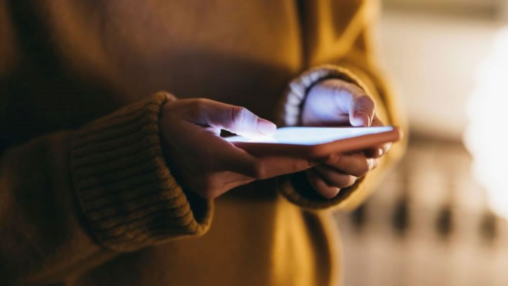 Promulgan ley anti deepfake: habrá multas y días de arresto en Chaco por casos de violencia digital con IA