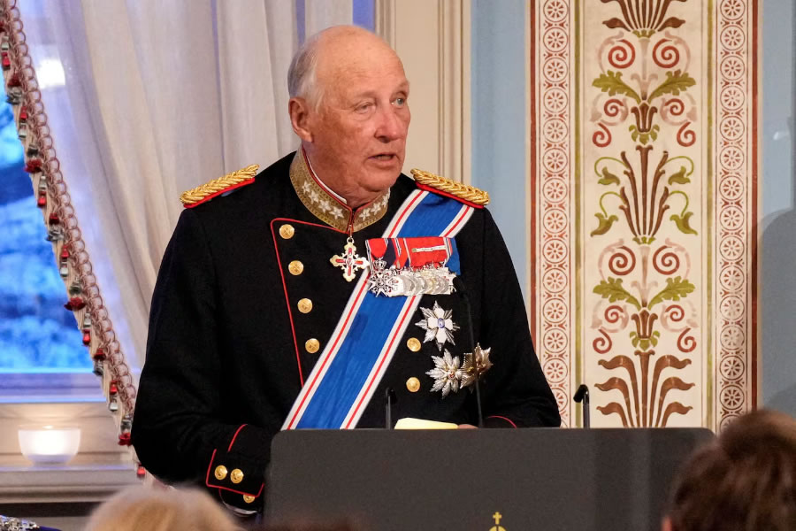 Murió el rey Harald V de Noruega a los 89 años y su hijo Haakon VIII lo sucedió en el trono