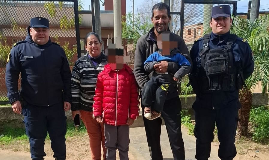Policías asistieron a un niño de 10 años que se descompensó y lograron reanimarlo durante el traslado al hospital