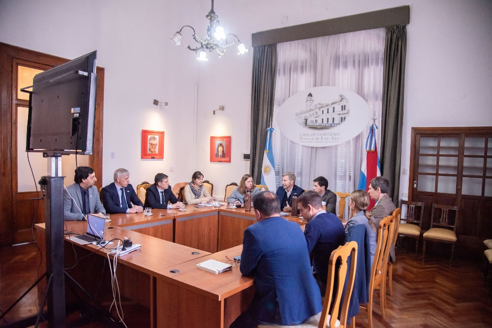 Frigerio conformó una mesa interinstitucional para mejorar el sistema de alimentación escolar