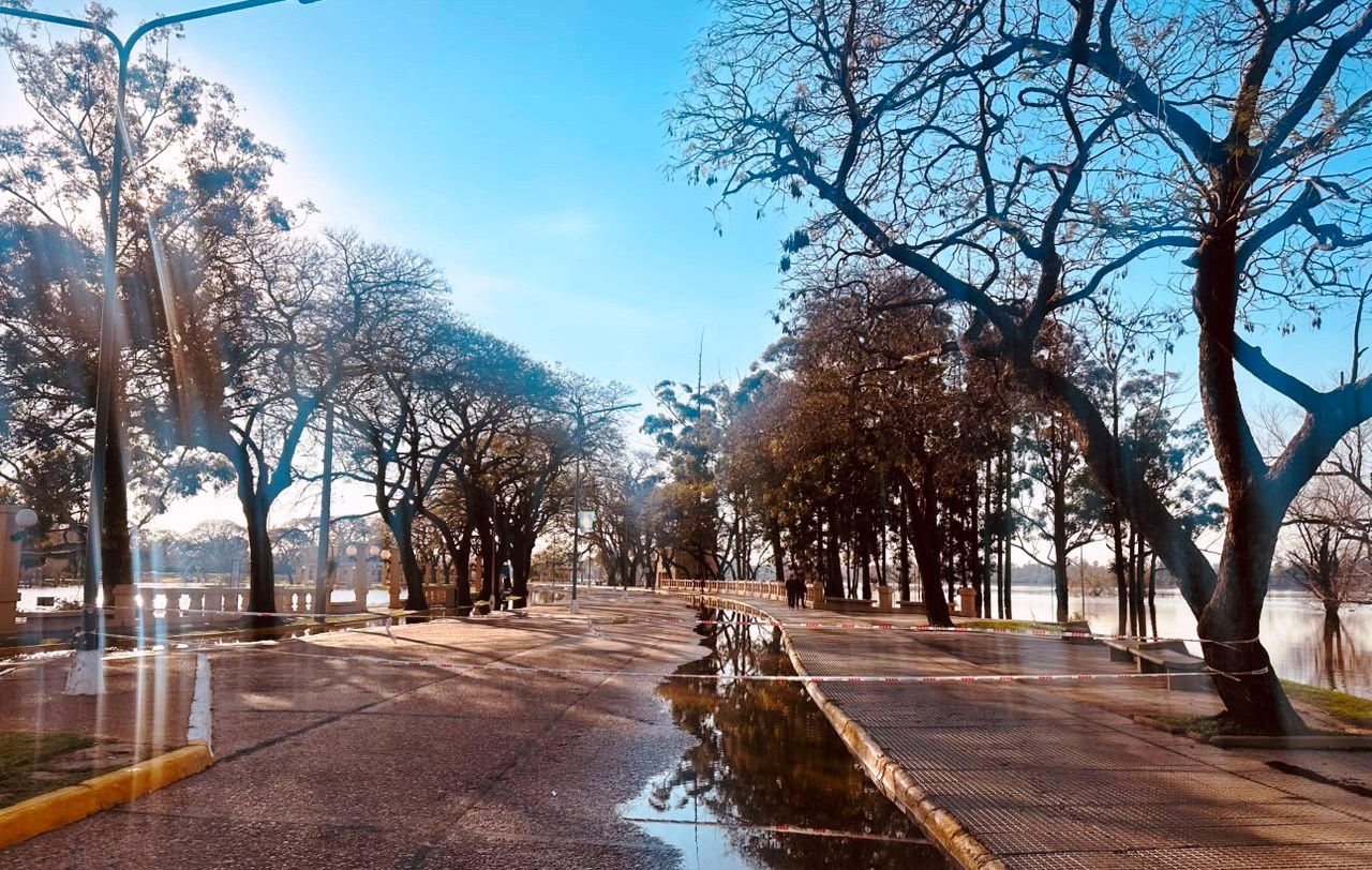 Cortes de tránsito en distintos sectores ante la creciente del río Uruguay
