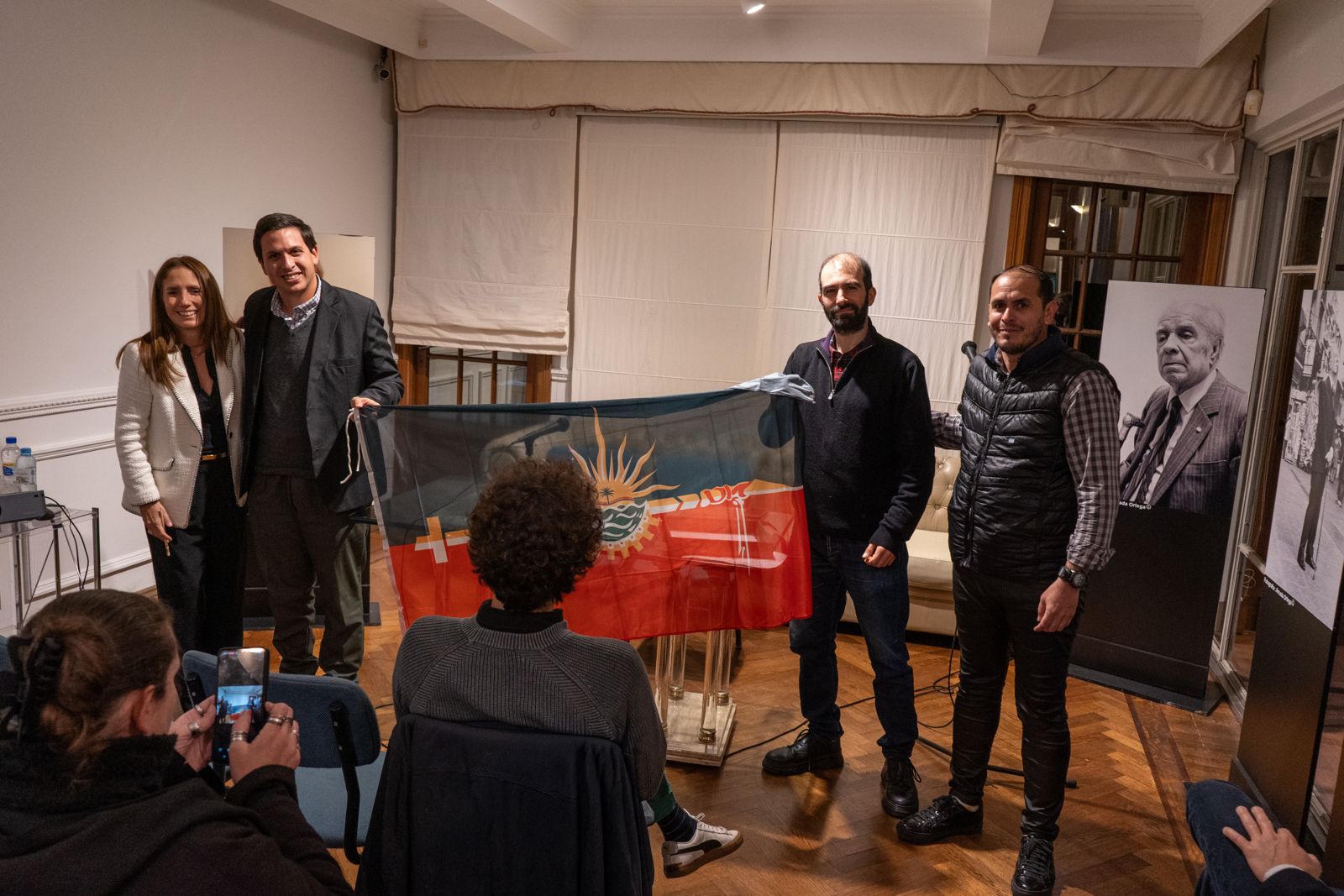 Comenzaron las Jornadas Borges 2026 con un nuevo busto del escritor y la presentación de un libro sobre su obra