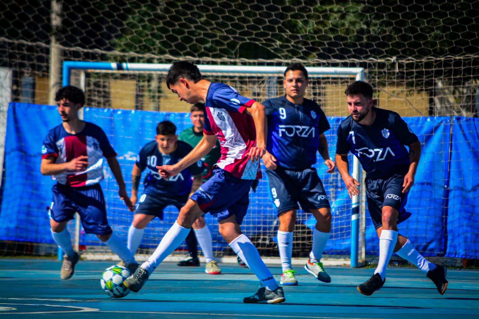 Inició la Copa ACCOFUSA con victorias de Temperley y La Masía