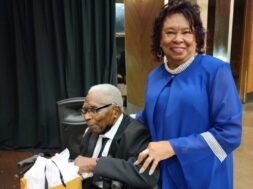 james-sneed-tiene-103-anos-y-mantiene-una-rutina-activa-foto-mizpah-grand-chapter-W3O2EEDCK5H7BOWXIK5HB2HI3A