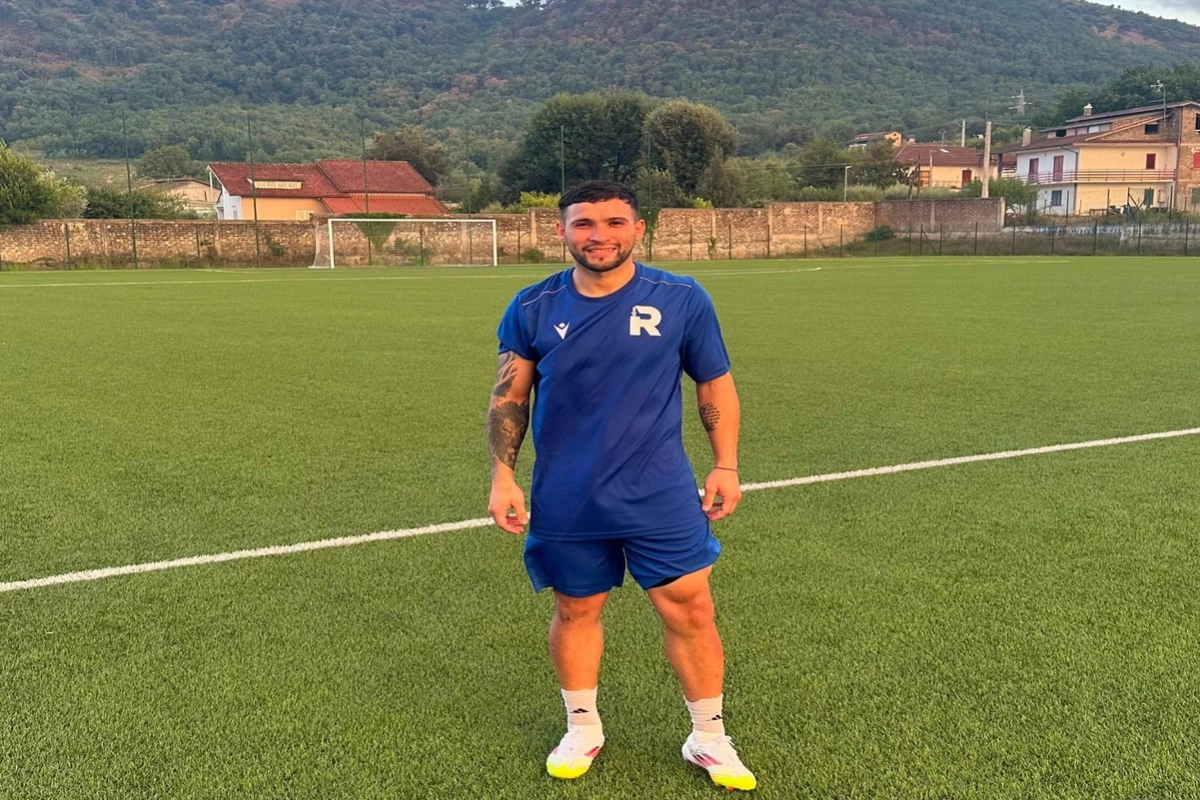 Un futbolista concordiense llegó a Italia para jugar en una liga regional