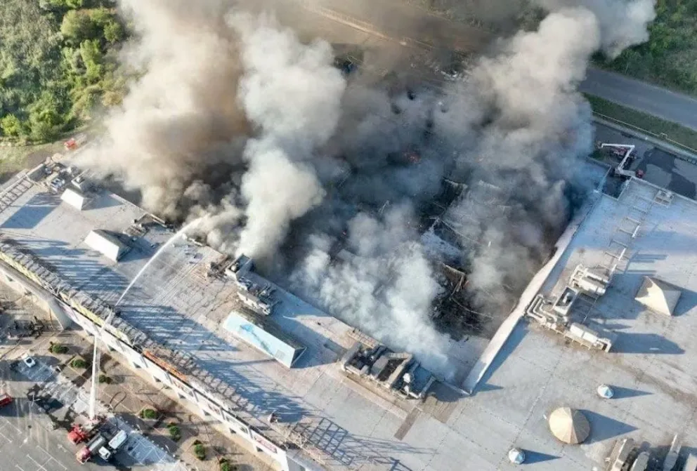 Un shopping de Ucrania fue bombardeado con drones rusos: hay al menos 15 muertos y 130 heridos