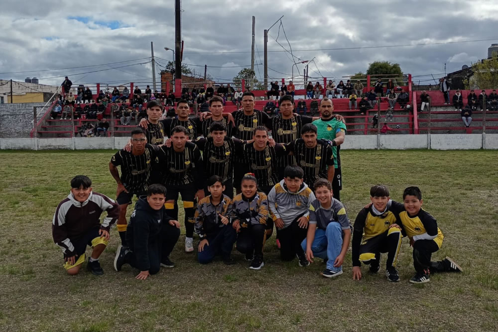 Comunicaciones y Libertad empataron en una nueva fecha del Regional Amateur