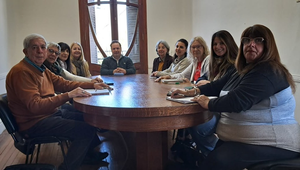 Residencias para adultos mayores en Concordia: preocupa la falta de lugares gratuitos y buscan conocer la demanda