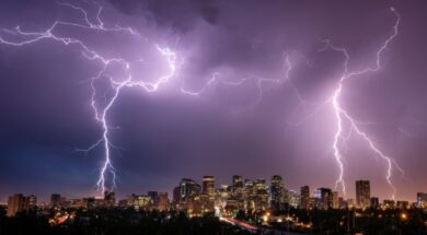 conoce-las-zonas-afectadas-por-tormentas-lluvias-y-viento-zonda-para-hoy-foto-adobe-stock-XGRZQMBGTZAMLETEI327LLNQJQ